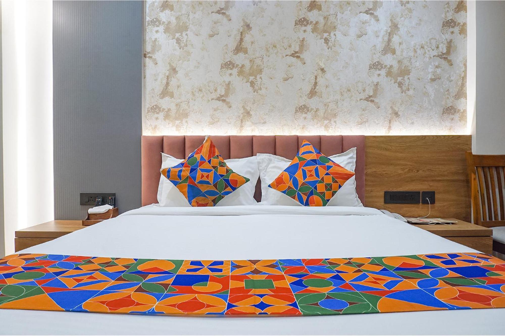 Fabhotel Prime Shourya Residency - Nr Maharshi Karve Museum Pune Exterior photo